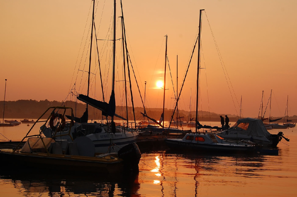 Sunrise, marina Lake Nysa