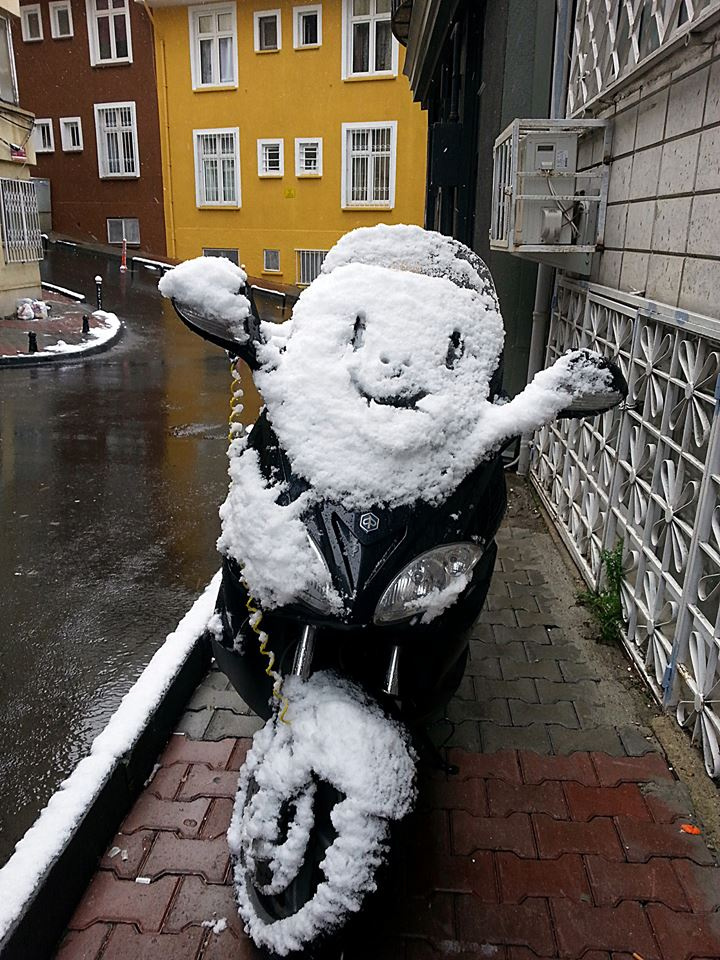 Motosikletim yok ama olsun, hayal gücüm sağ olsun 