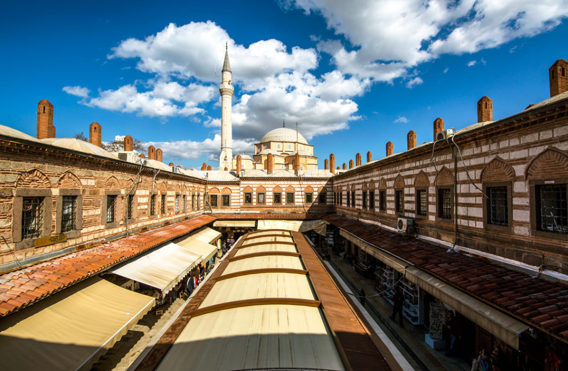 Kızlarağası Hanı'ndan Hisar Camii.İZMİR