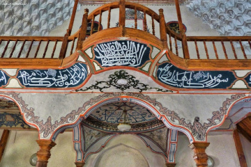 Kula Kurşunlu Camii