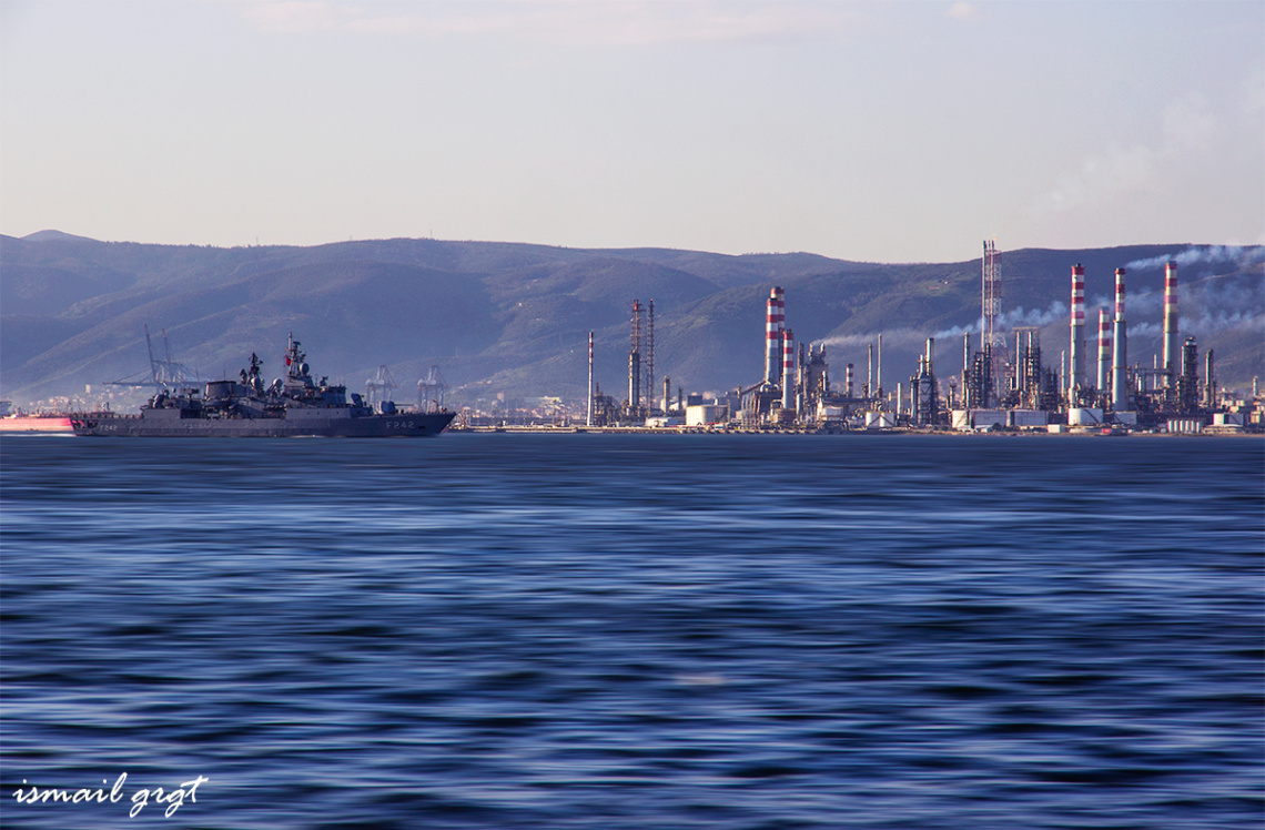 TCG FATİH ( F242 ) YUVAYA DÖNÜŞ YAPARKEN...