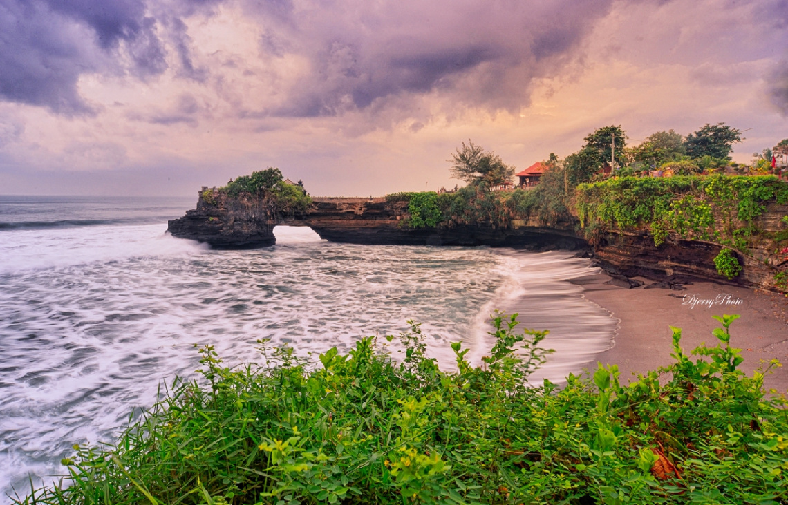 Batu Bolong