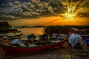 SEVDANIN FOTOĞRAFIDIR GÖLYAZI..........