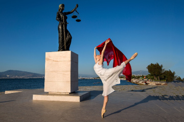 The ballerina&Justice