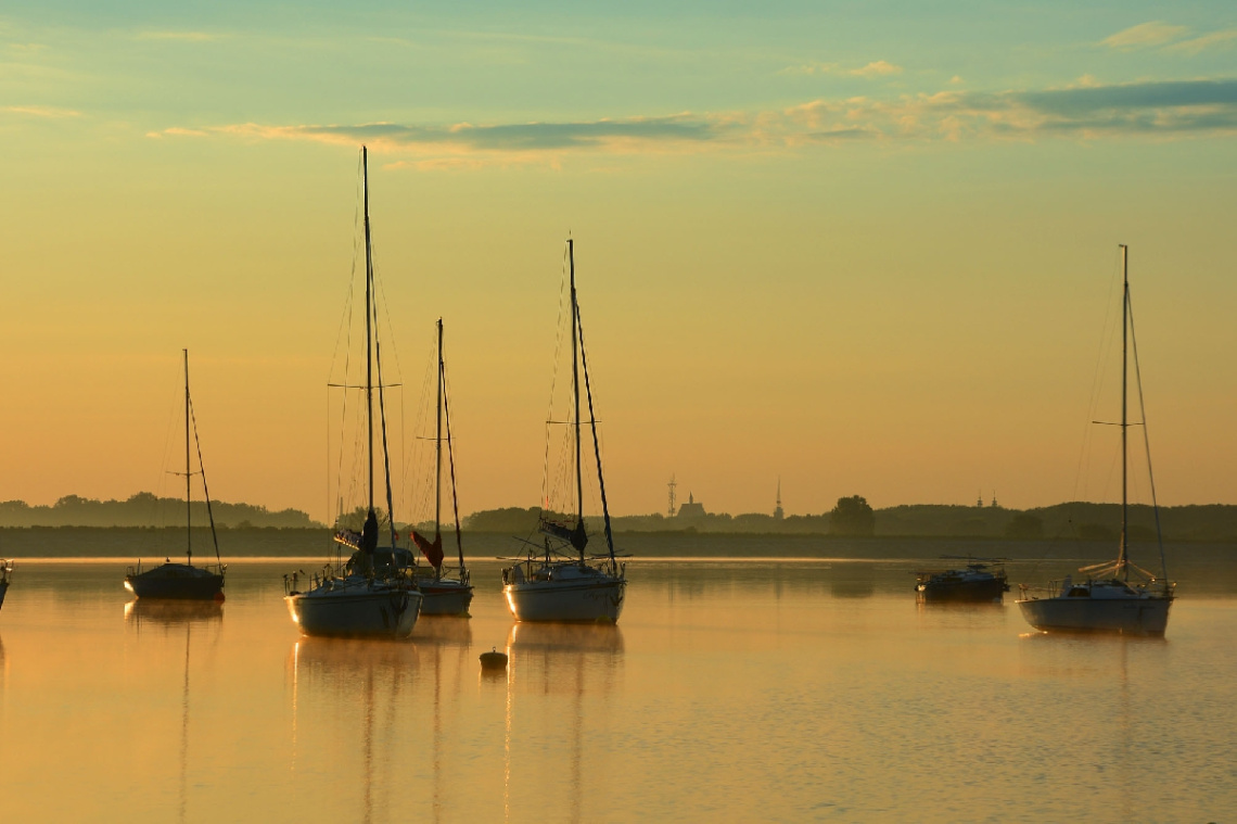Dawn on Lake Nysa