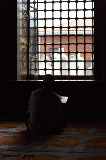 Dualar Ölümle Yaşam Arasında Tül Perde Gibidir.