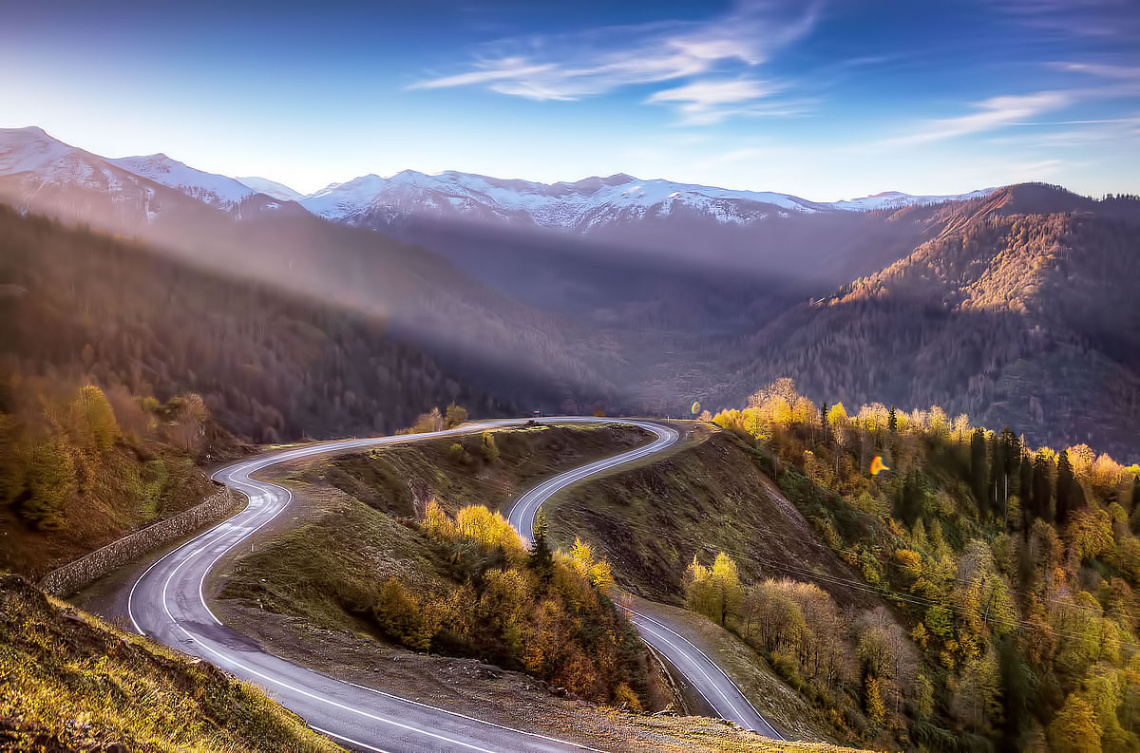 Sunrise/Macahel Geçiti.BORÇKA