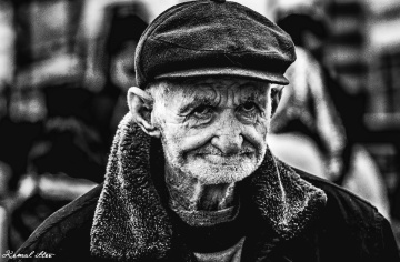 Yorgunlukmu Bıkkınlıkmı Kızgınlıkmı  Bu Bakış.....