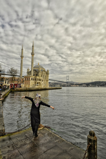 AYİN..........