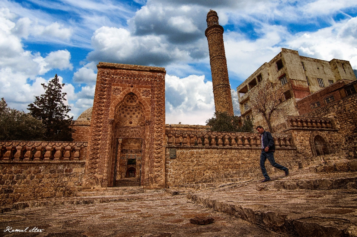 Tarih kokan Memleket Mardin  Tarihi Bir Camii.....