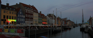 Café life in Nyhavn