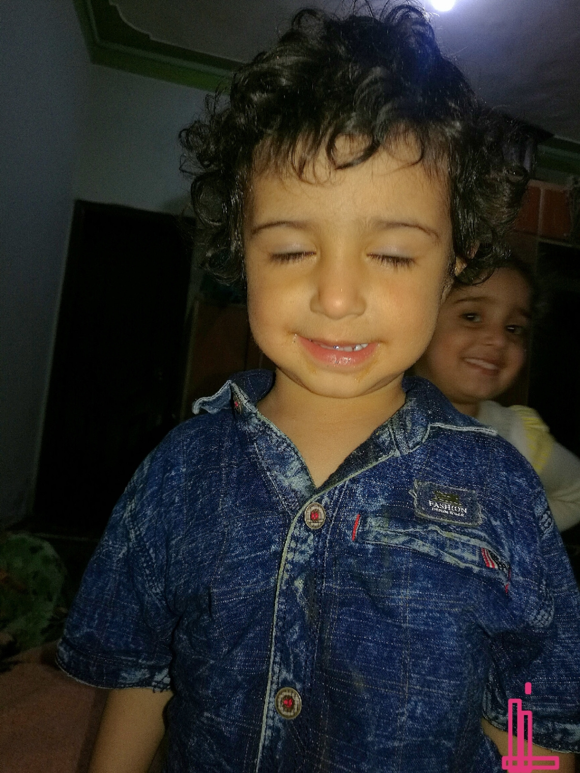 Flash shy.....