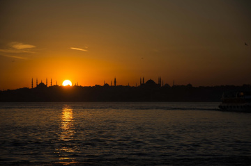 İstanbul'da Güne Veda