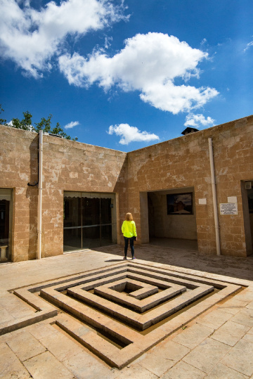 Dayrulzarafan Manastırı.MARDİN.