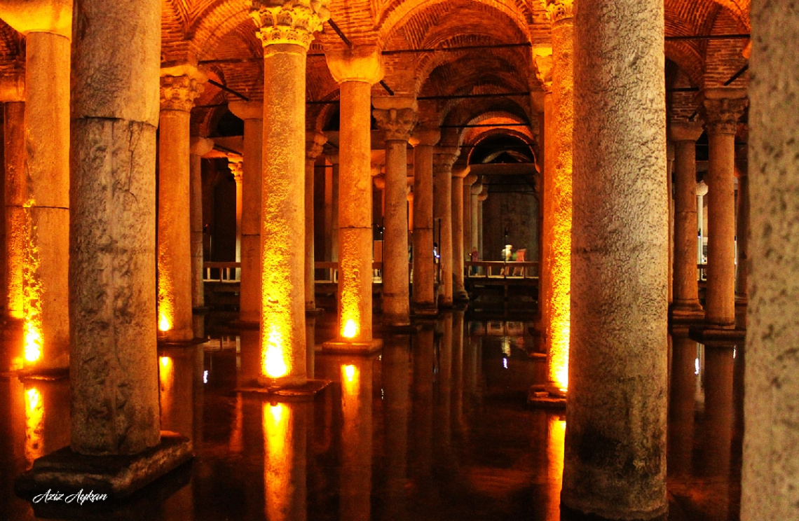 Yerebatan Sarnıcı / İstanbul / Türkiye