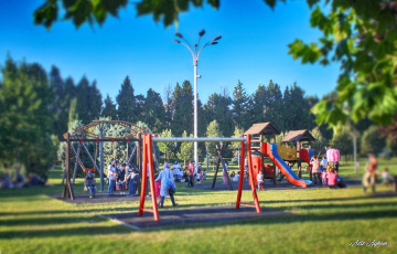 Hep Çocuk Kalabilsek