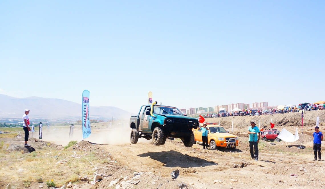 Miniciks Hayatlar  OFFROAD  