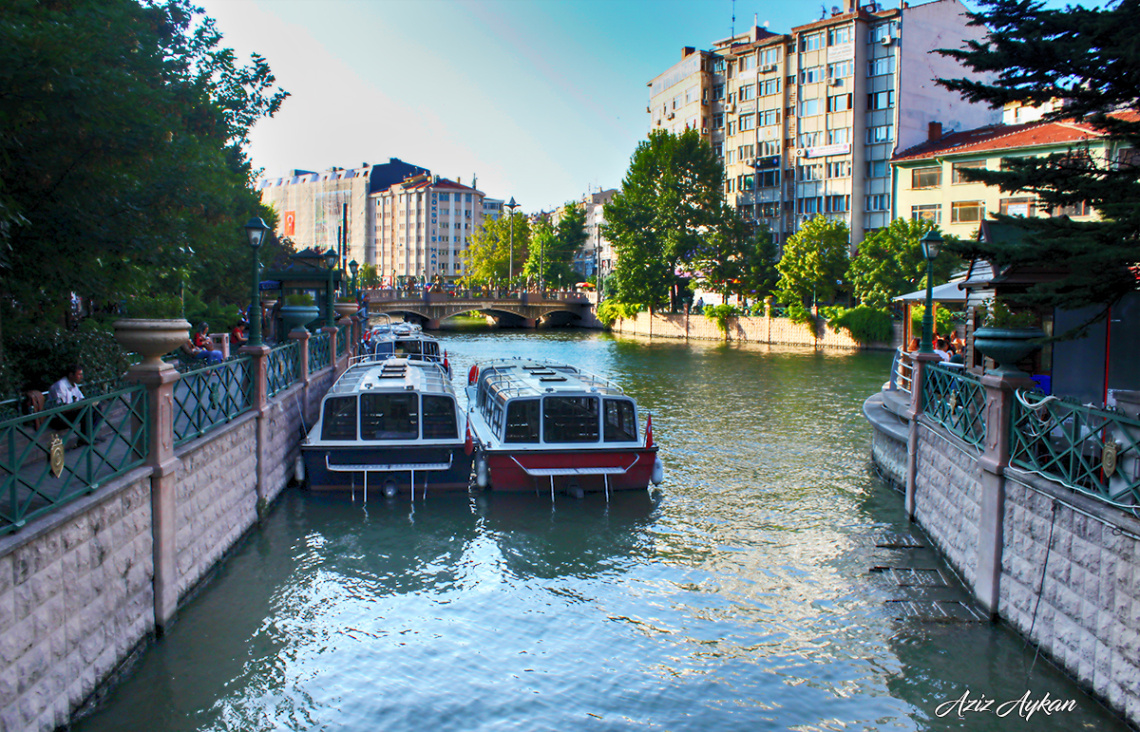 Azmak,ta Tekne Gezintisine Ne Dersiniz