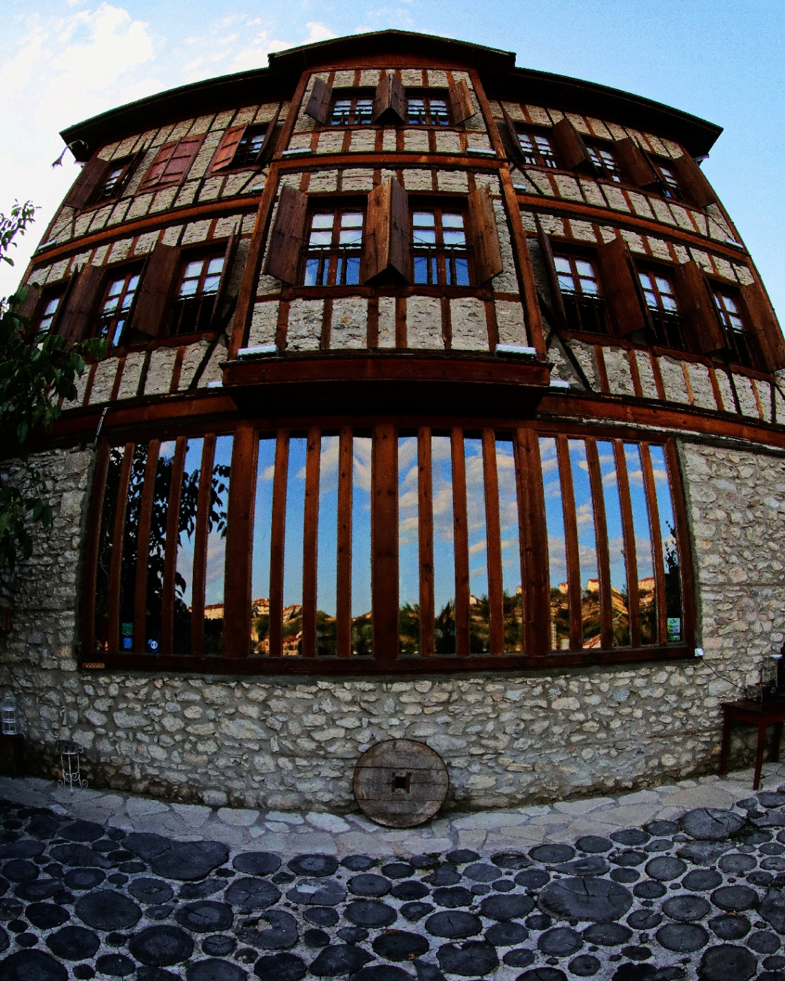 Dadibra Konak
