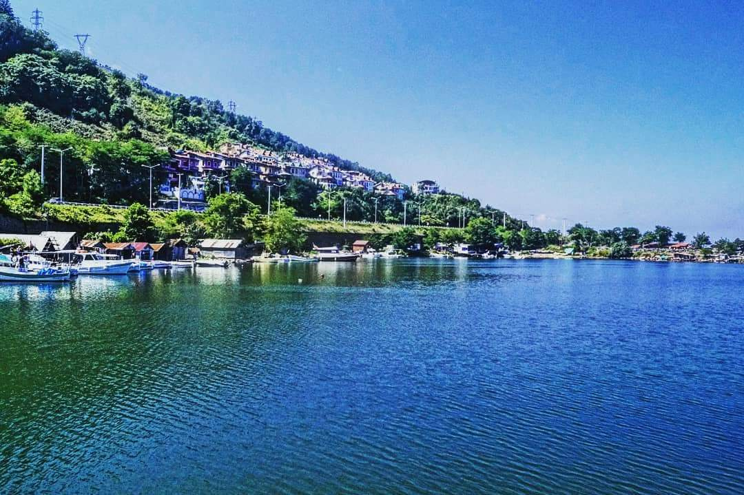 Gülyalı