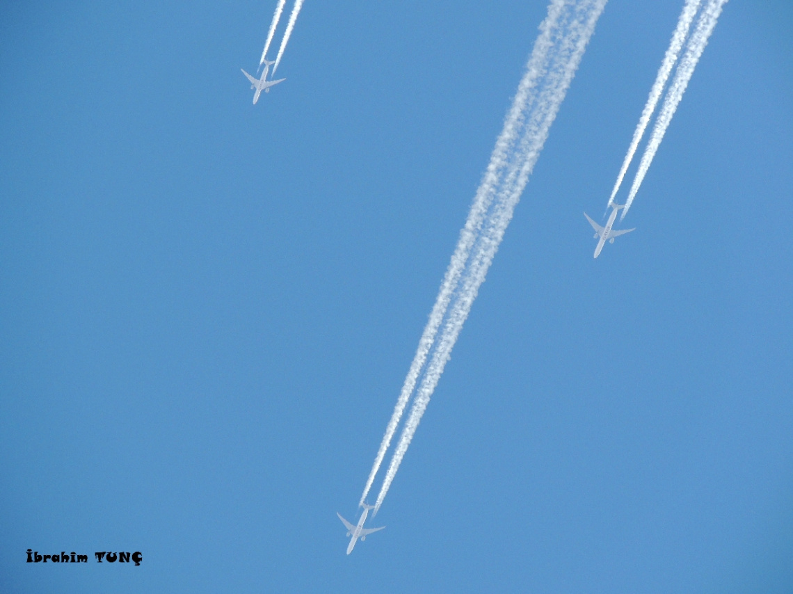 Katar Yolcu Uçağı