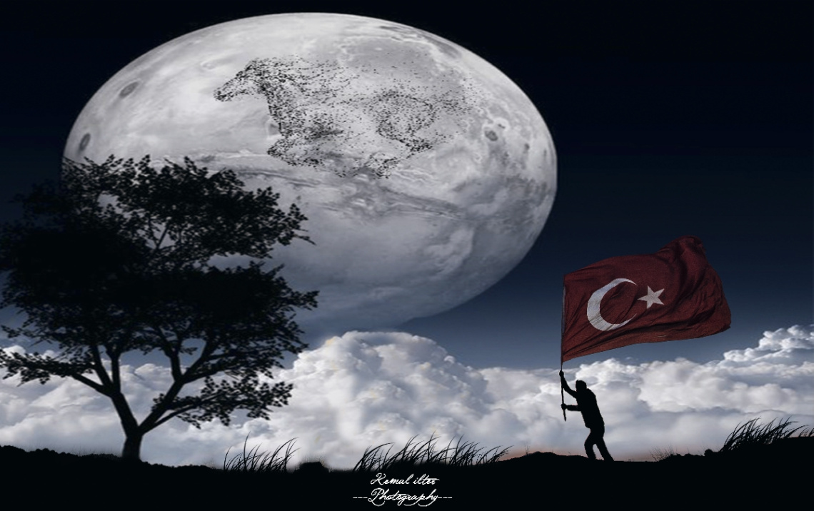 Kahramanlar Can verir Yurdu Yaşatmak için