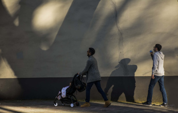 Ben Giderim Gölgem Gider