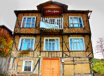 Saraylı Köyü / Gölcük