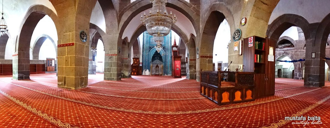 Miniciks Hayatlar  GÜLÜK CAMİ İÇ PANORAMA 