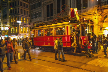 Bir İstiklâl Akşamı