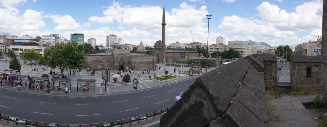 Miniciks Hayatlar  HUNAT MEDRESE ,CAMİ HAMAMI