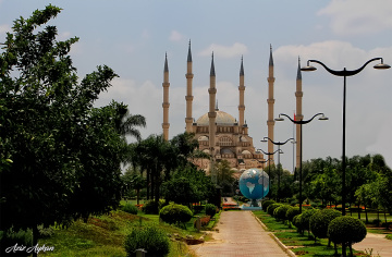 Hayırlı Cumalar. Sabancı Merkez Camii / Adana