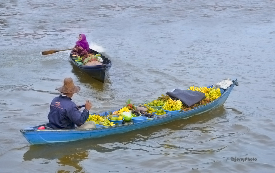selling on a boat