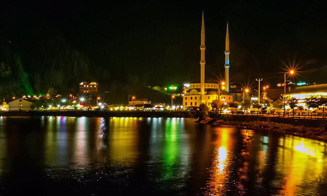 Gece Uzungöl.