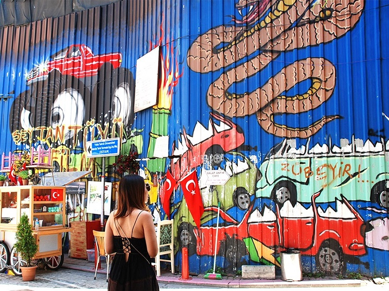 Balat'ta Sokak Grafiti...