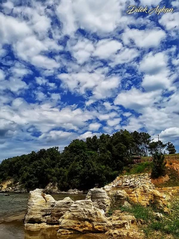 Bulutların altında 