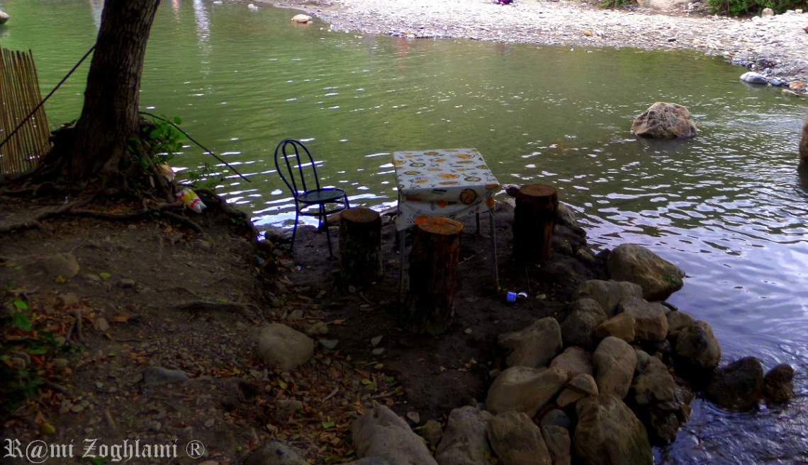 Lunch at the river side / holidays in Algeria 2019