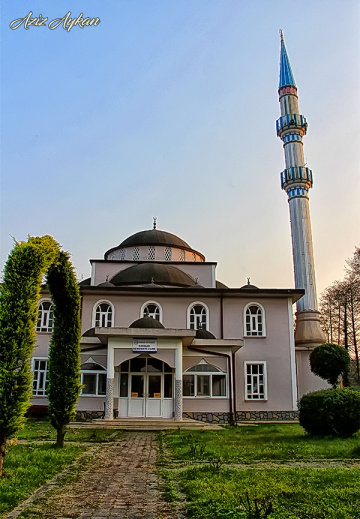 Kayalar Memduhiye Camii / Adapazarı