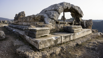 Apollon Lairbenos Tapınağı