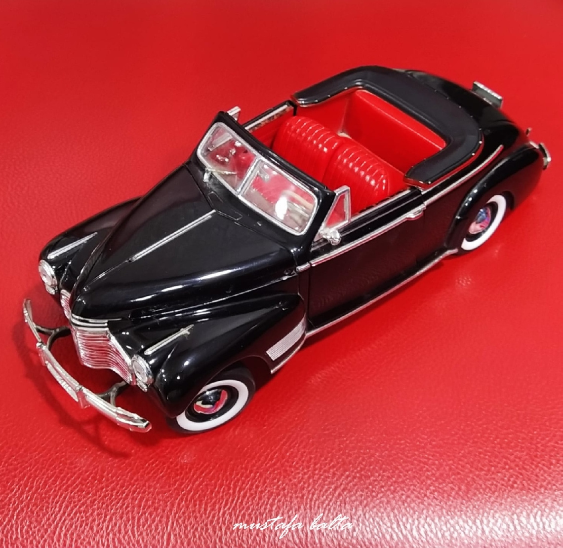 Miniciks Hayatlar  1948 Chevrolet Deluxe Cabriole