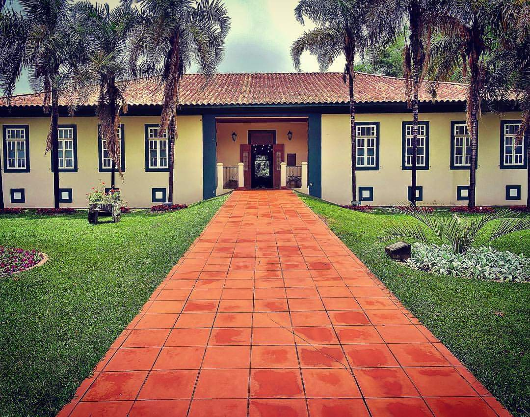 Colonial house