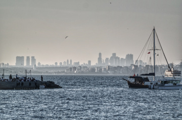 Bir bakmışsın var bir bakmışsın yok-uz