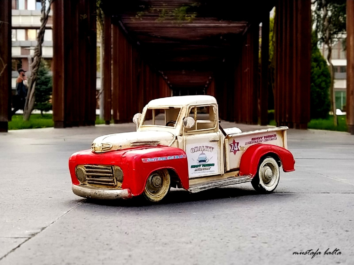 Miniciks Hayatlar  1948 FORD F1