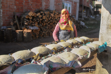 Köy Ekmeği Hazırlığı
