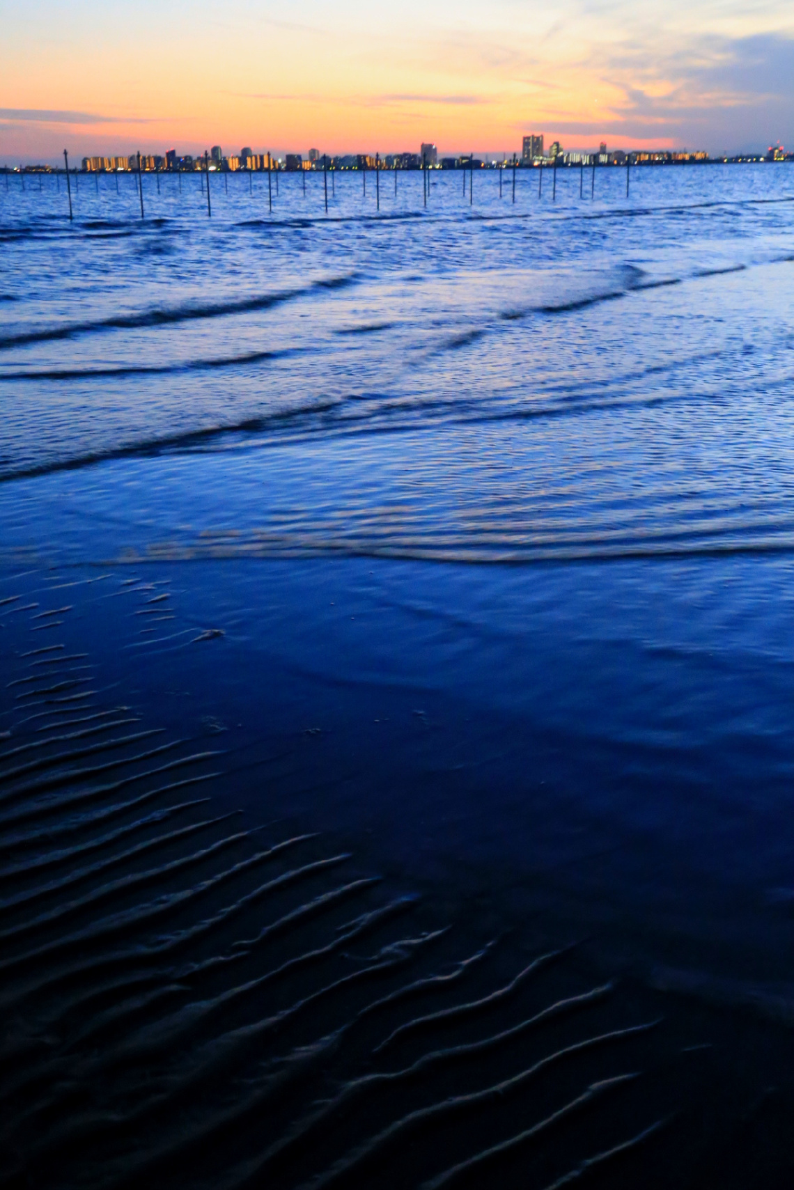 wave