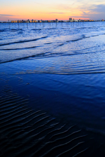 wave