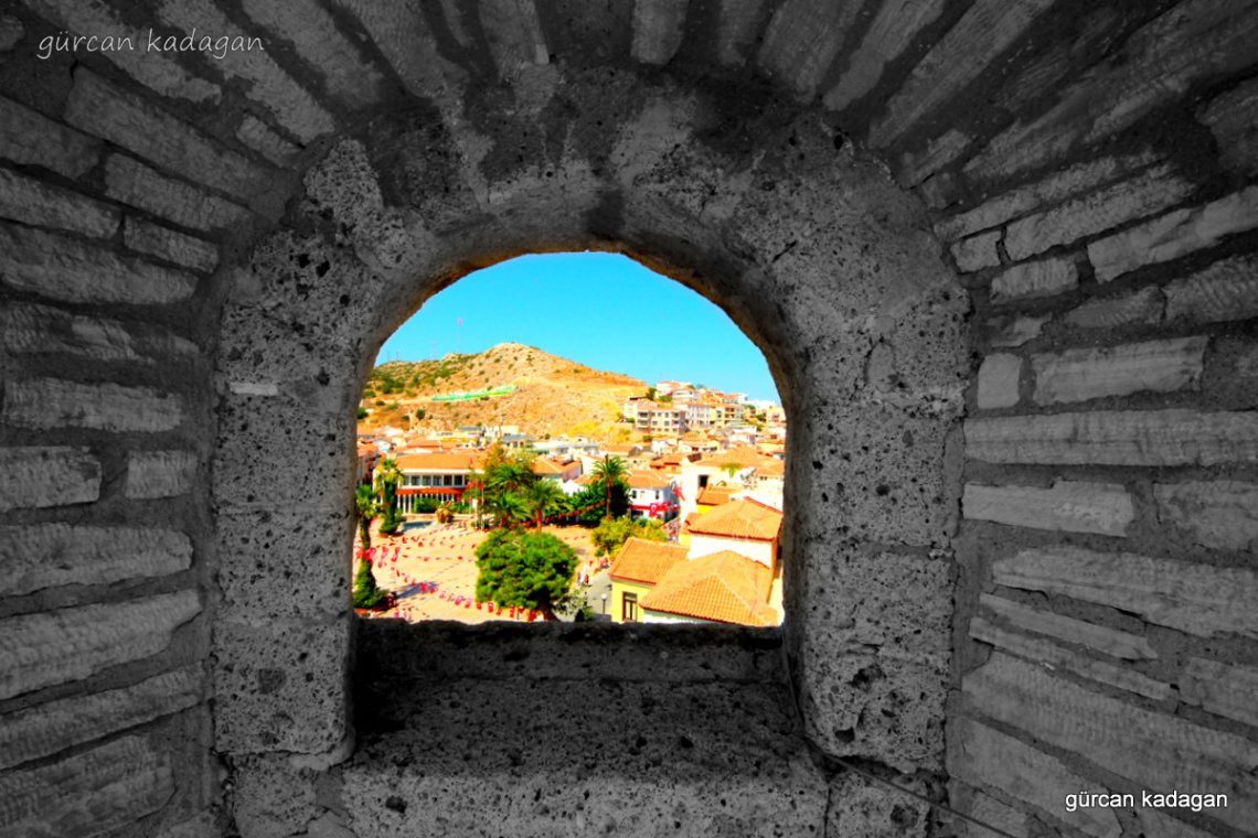 çeşme kale