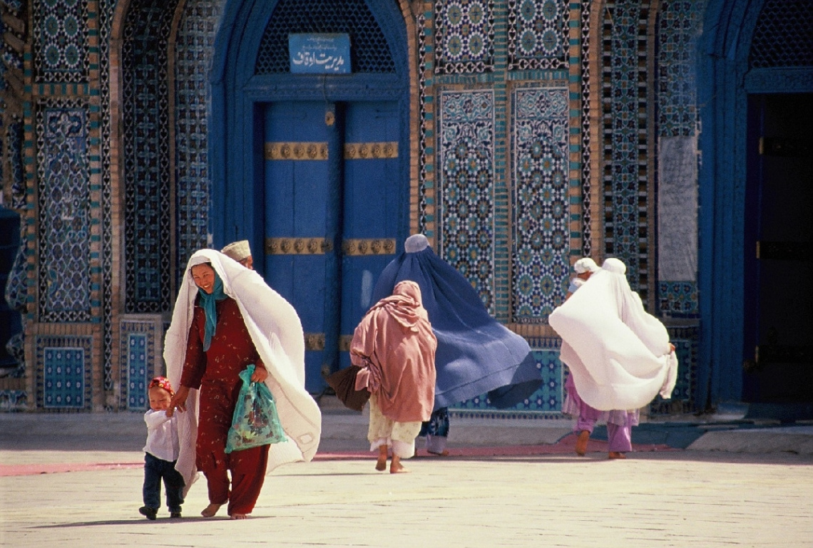 mezar-ı şerif, afganistan