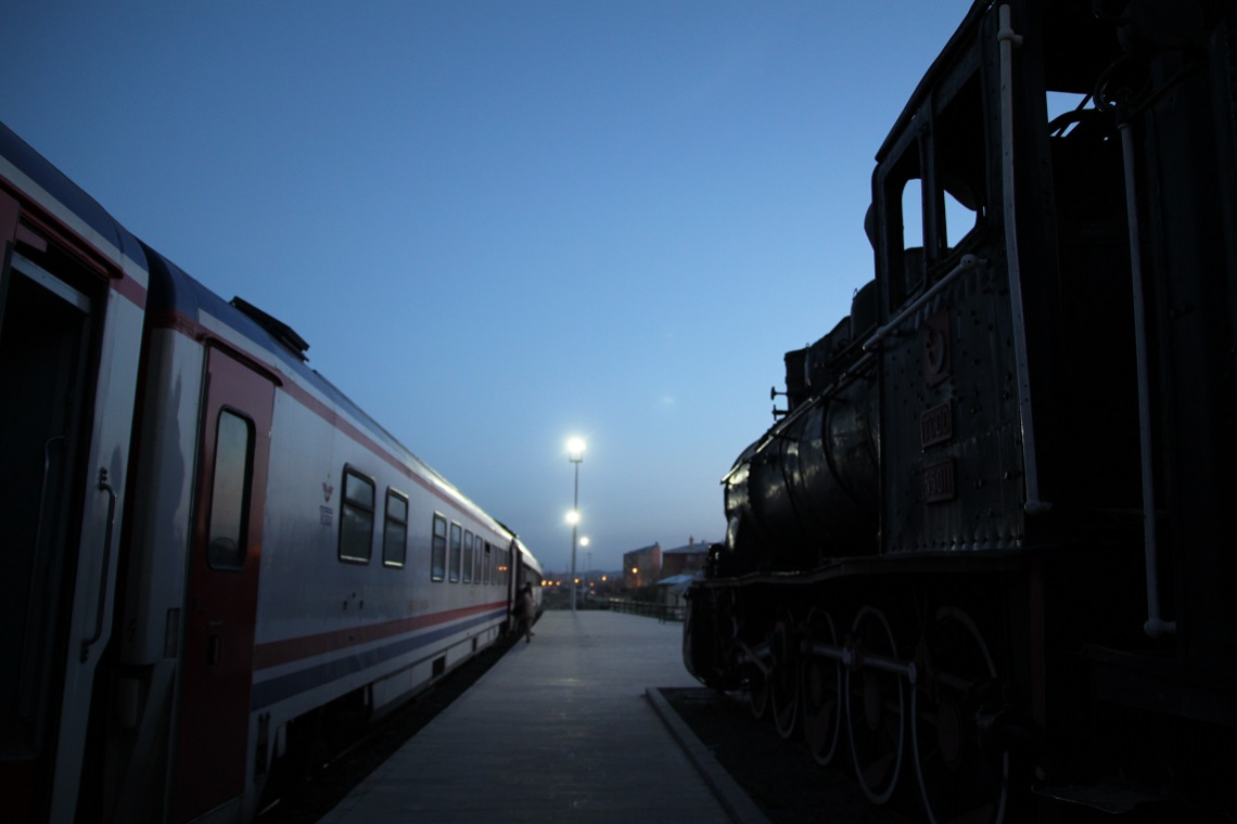 kars tren garı