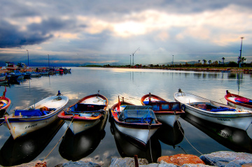 Balıkçı Barınağı. İnciraltı/İZMİR
